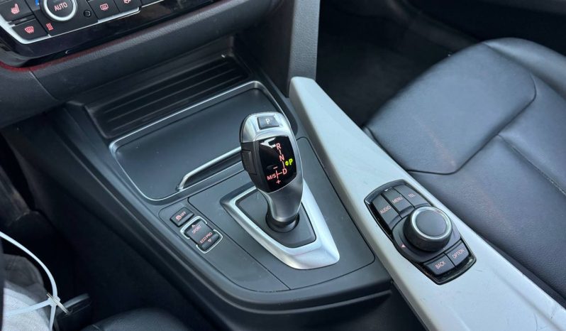 
BMW 320 XI, 2017 full									