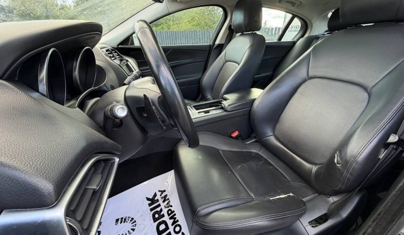 
JAGUAR XE, 2018 full									