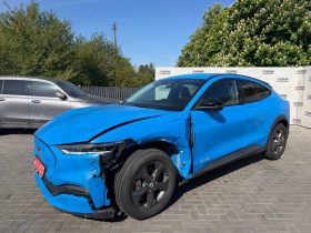 FORD MUSTANG MACH-E SELECT, 2023 (2022)