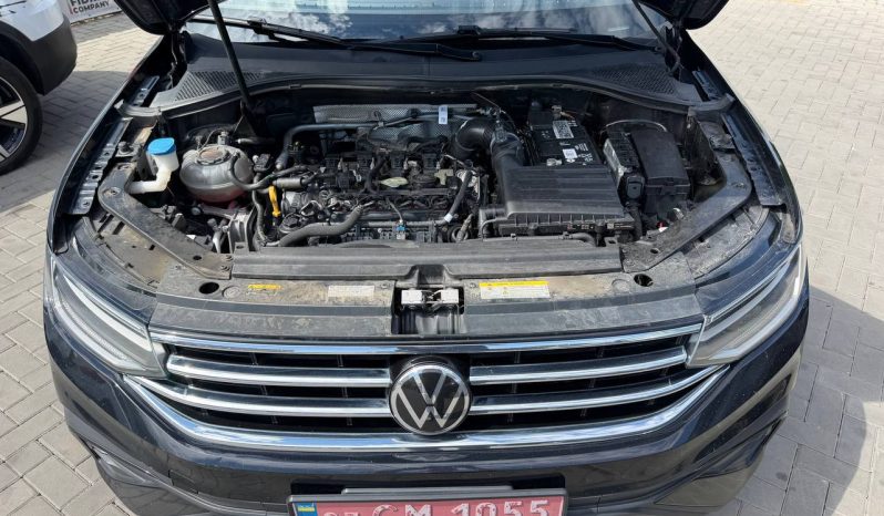 
VOLKSWAGEN TIGUAN SE, 2022 full									