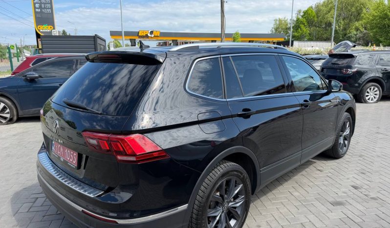 
VOLKSWAGEN TIGUAN SE, 2022 full									