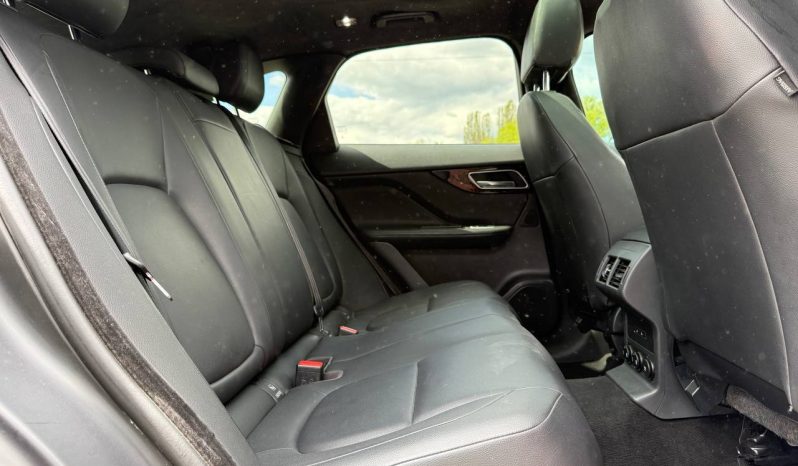 
JAGUAR F-PACE PREMIUM, 2019(2018) full									
