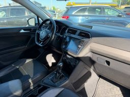 
VOLKSWAGEN TIGUAN SE, 2018 (2017) full									