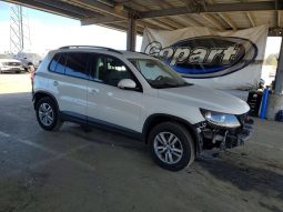 VOLKSWAGEN TIGUAN S, 2017 (2016)