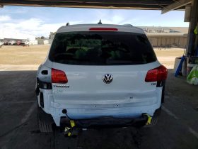 VOLKSWAGEN TIGUAN S, 2017 (2016)