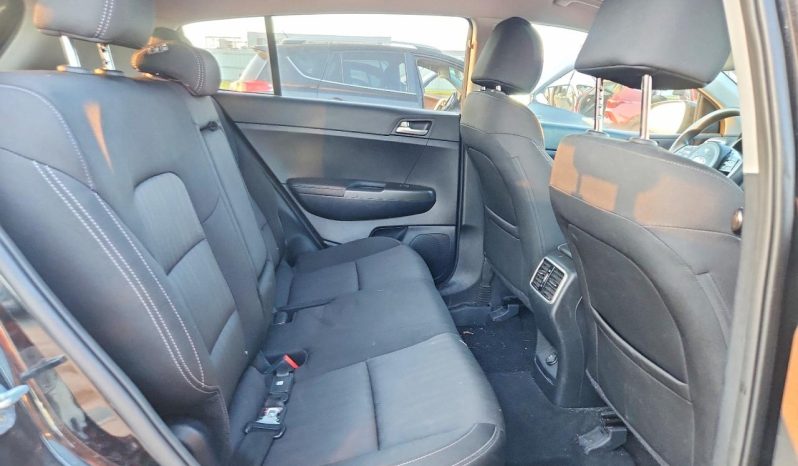 
KIA SPORTAGE LX, 2022 (2021) full									