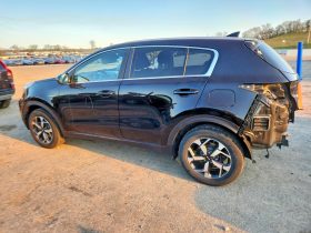 KIA SPORTAGE LX, 2022 (2021)