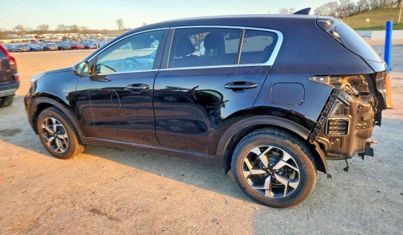 
KIA SPORTAGE LX, 2022 (2021) full									