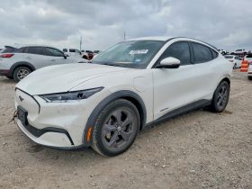 FORD MUSTANG MACH-E SELECT, 2022