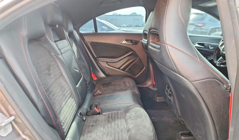 
MERCEDES-BENZ CLA 250, 2018 (2017) full									