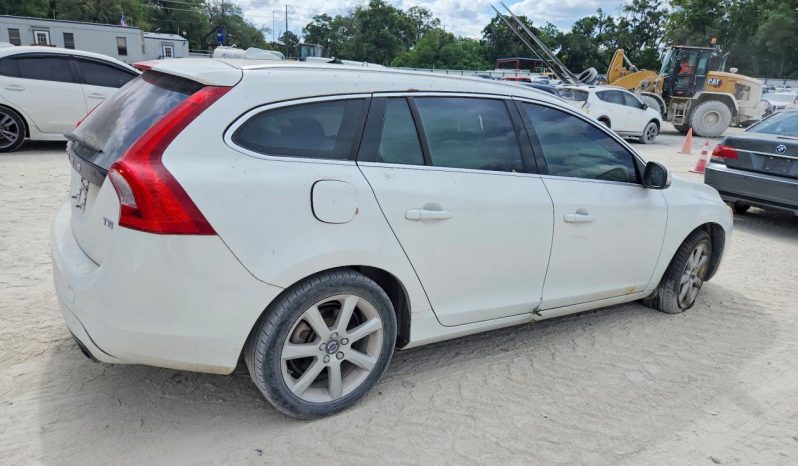 
VOLVO V60 T5 PREMIER, 2016 (2015) full									