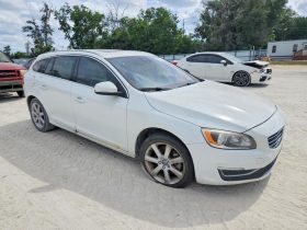 VOLVO V60 T5 PREMIER, 2016 (2015)