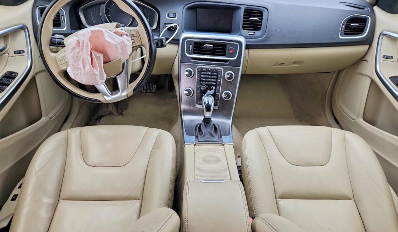 
VOLVO V60 T5 PREMIER, 2016 (2015) full									