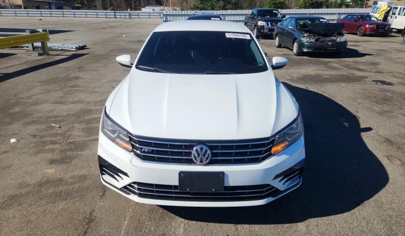 
VOLKSWAGEN PASSAT S, 2018 full									