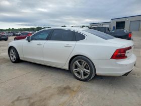VOLVO S90 T5 MOMENTUM, 2018 (2017)
