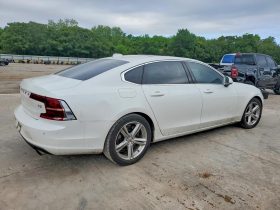 VOLVO S90 T5 MOMENTUM, 2018 (2017)