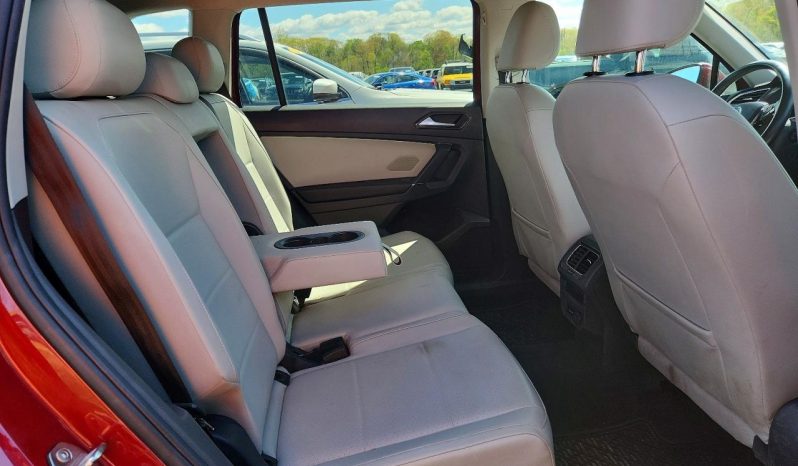 
VOLKSWAGEN TIGUAN SE, 2018 (2017) full									