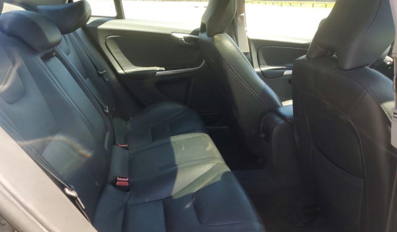 
VOLVO S60 PREMIER, 2016 (2015) full									