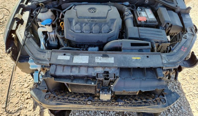 
VOLKSWAGEN PASSAT R-LINE, 2017 full									