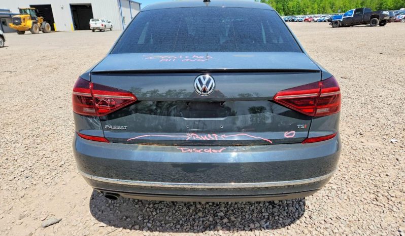 
VOLKSWAGEN PASSAT R-LINE, 2017 full									