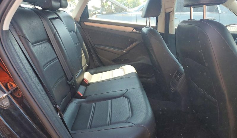 
VOLKSWAGEN PASSAT SE, 2020 full									