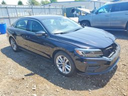 VOLKSWAGEN PASSAT SE, 2020