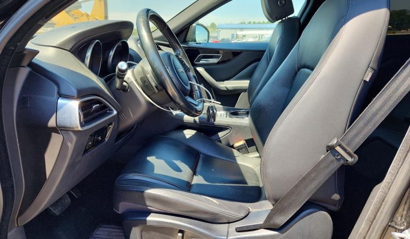 
JAGUAR F-PACE PREMIUM, 2017 (2016) full									
