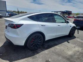 TESLA MODEL Y PERFORMANCE, 2022