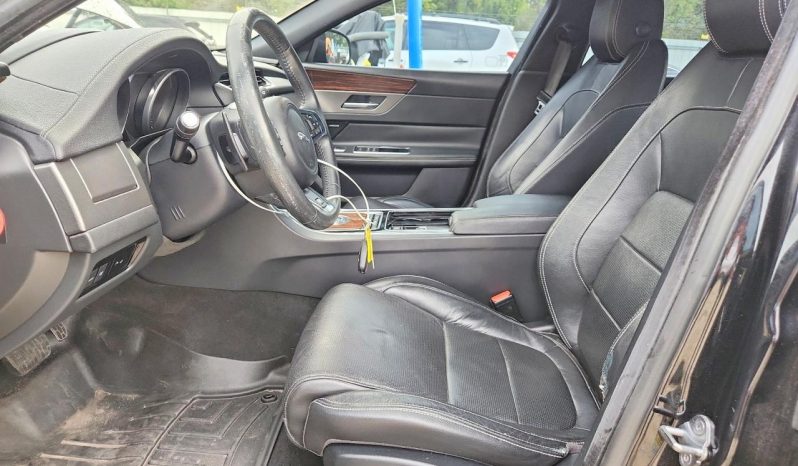 
JAGUAR XF S, 2016 full									