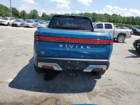 RIVIAN R1T LAUNCH EDITION, 2022 (2021)