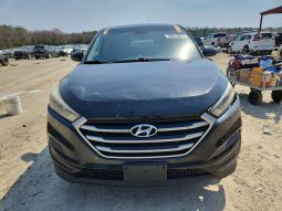 
HYUNDAI TUCSON SE, 2017 (2016) full									