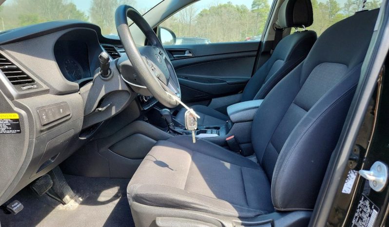 
HYUNDAI TUCSON SE, 2017 (2016) full									