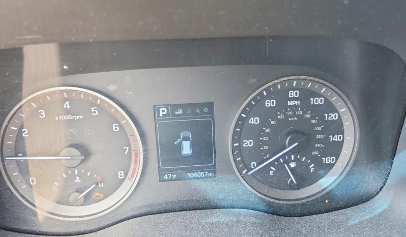
HYUNDAI TUCSON SE, 2017 (2016) full									