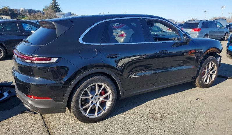 
PORSCHE CAYENNE S HYBRID, 2025 (2024) full									