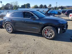 PORSCHE CAYENNE S HYBRID, 2025 (2024)