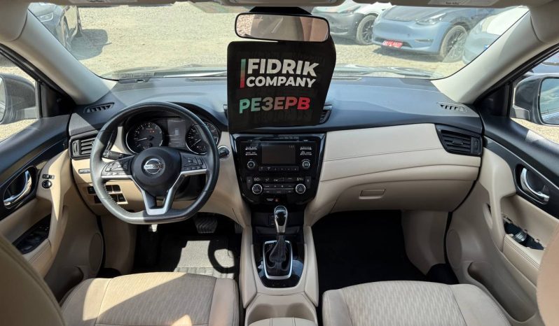 
NISSAN ROGUE SV, 2017 full									