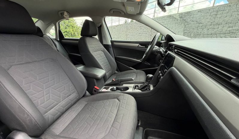 
VOLKSWAGEN PASSAT S, 2021 (2020) full									