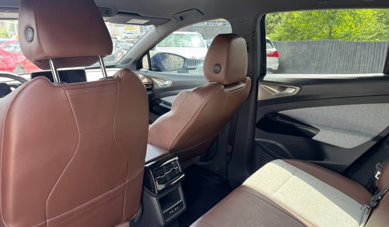 
VOLKSWAGEN ID.4, 2023 full									