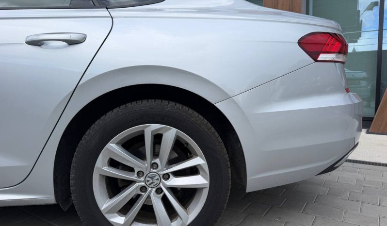 
VOLKSWAGEN PASSAT S, 2021 (2020) full									
