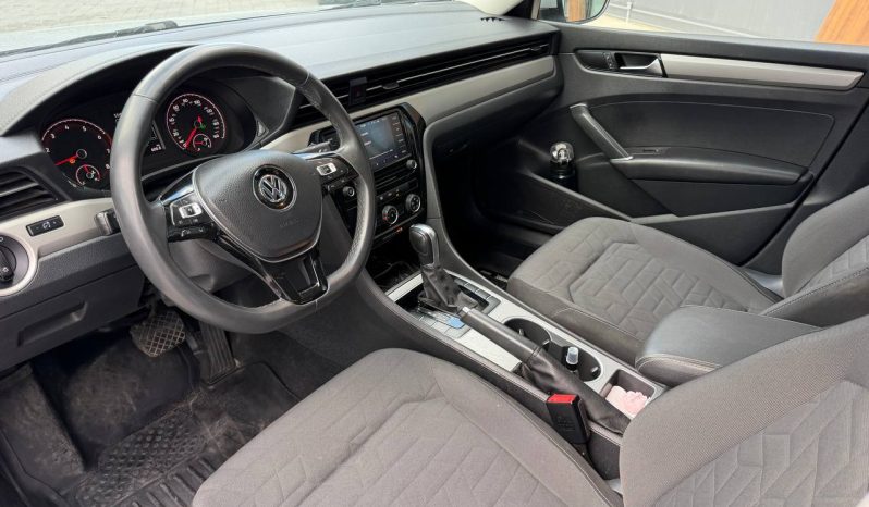 
VOLKSWAGEN PASSAT S, 2021 (2020) full									