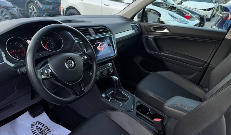 
VOLKSWAGEN TIGUAN SE, 2020 full									