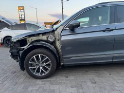 
VOLKSWAGEN TIGUAN SE, 2020 full									
