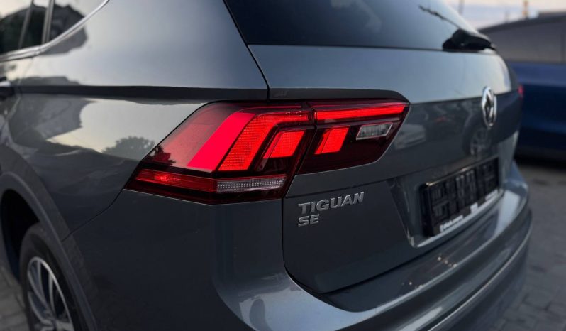 
VOLKSWAGEN TIGUAN SE, 2020 full									