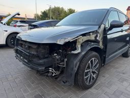 
VOLKSWAGEN TIGUAN SE, 2020 full									