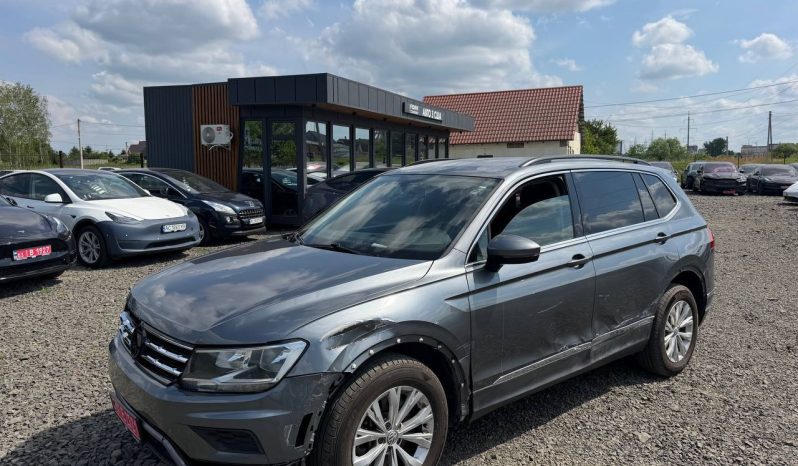 
VOLKSWAGEN TIGUAN SE, 2018 full									