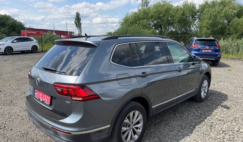 
VOLKSWAGEN TIGUAN SE, 2018 full									