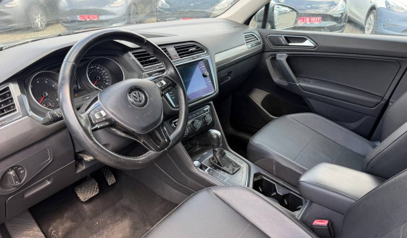 
VOLKSWAGEN TIGUAN SE, 2018 full									