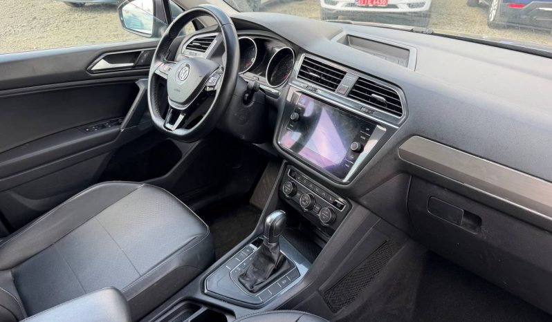 
VOLKSWAGEN TIGUAN SE, 2018 full									