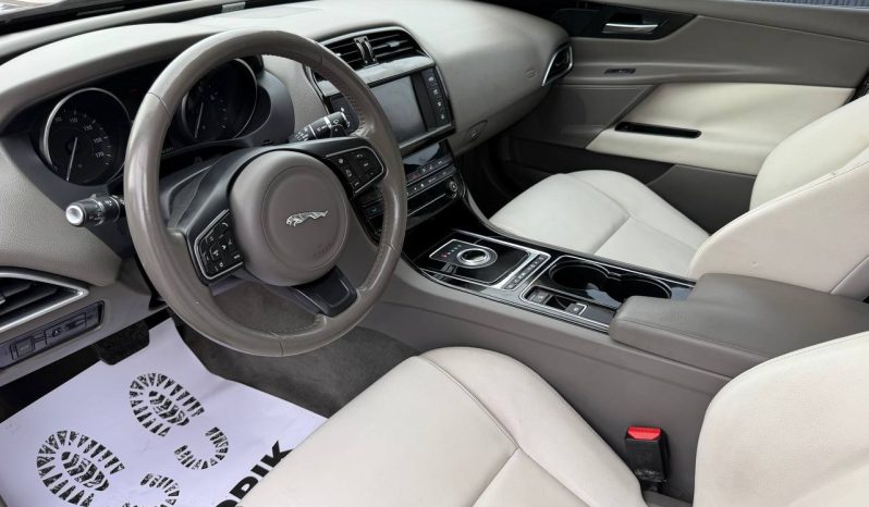 
JAGUAR XE, 2017 (2016) full									