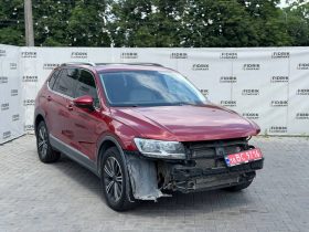 VOLKSWAGEN TIGUAN 2.0T SEL, 2018 (2017)